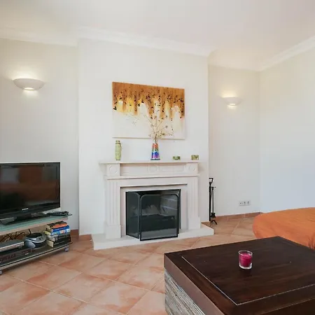 Abf36v2 Charming 2 Bdr Located Only A Few Mi Villa *