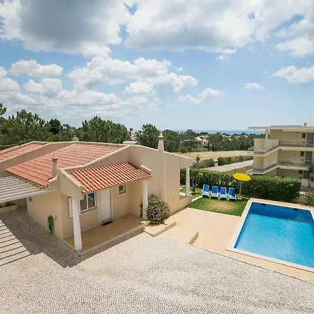 Abf36v2 Charming 2 Bdr Located Only A Few Mi Albufeira