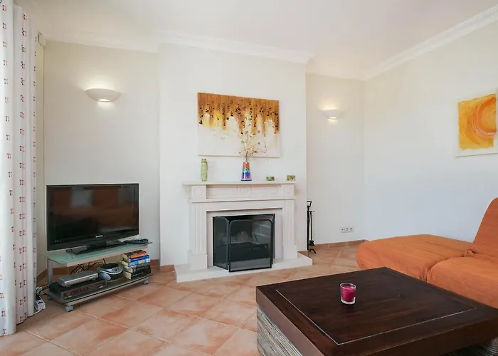 Abf36v2 Charming 2 Bdr Located Only A Few Mi Villa *