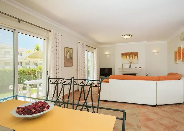 Villa Abf36v2 Charming 2 Bdr Located Only A Few Mi Albufeira