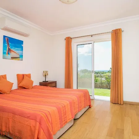 Abf36v2 Charming 2 Bdr Located Only A Few Mi וילה אלבופיירה