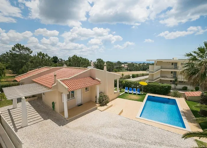 Abf36v2 Charming 2 Bdr Located Only A Few Mi Albufeira